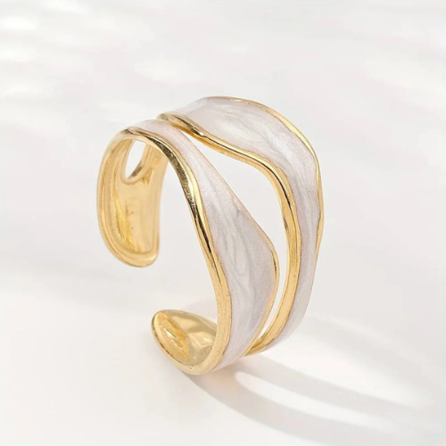 Dream – Vintage White Gold Ring