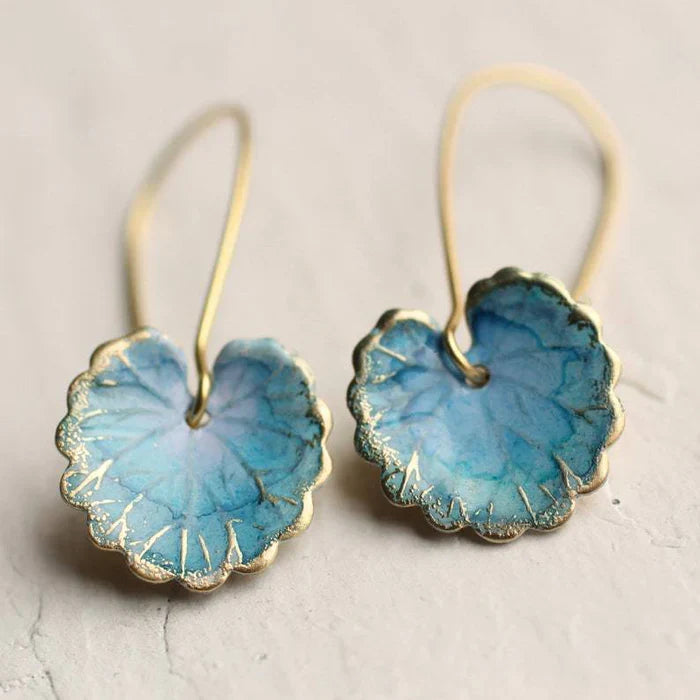 Leaf™ Earrings | Vintage elegance in blue