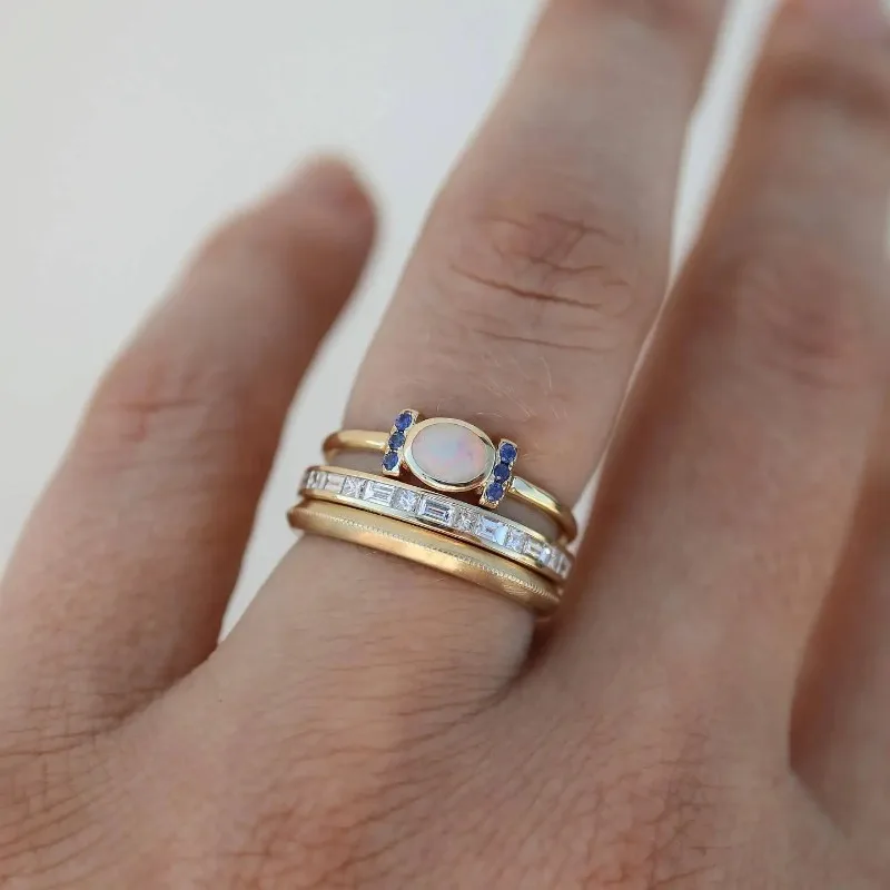 Oprah – Vintage Gold Opal Ring Set