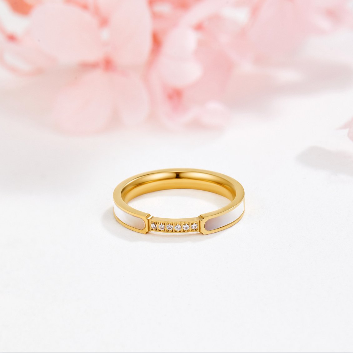 Unity – Pearl & Crystal Ring