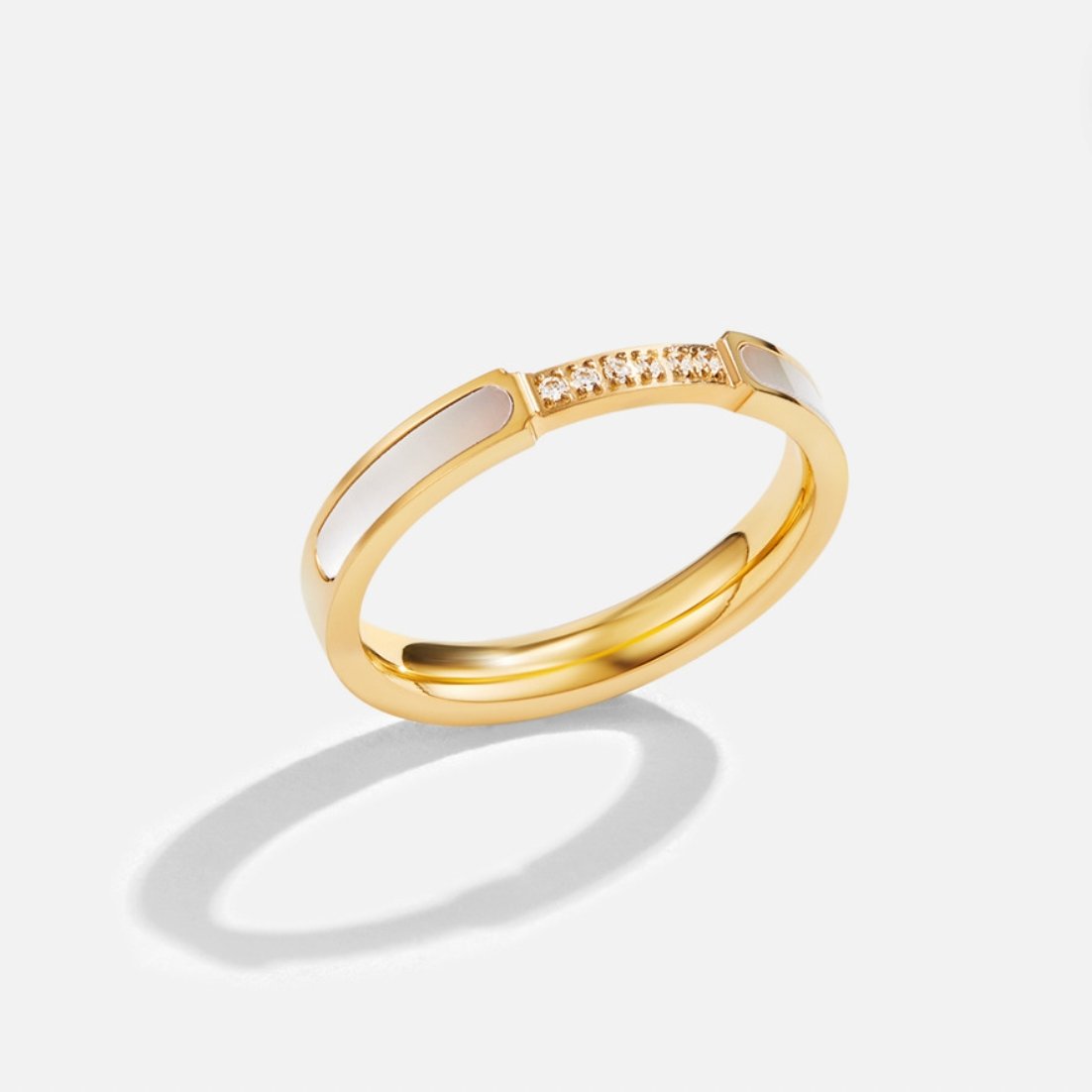 Unity – Pearl & Crystal Ring